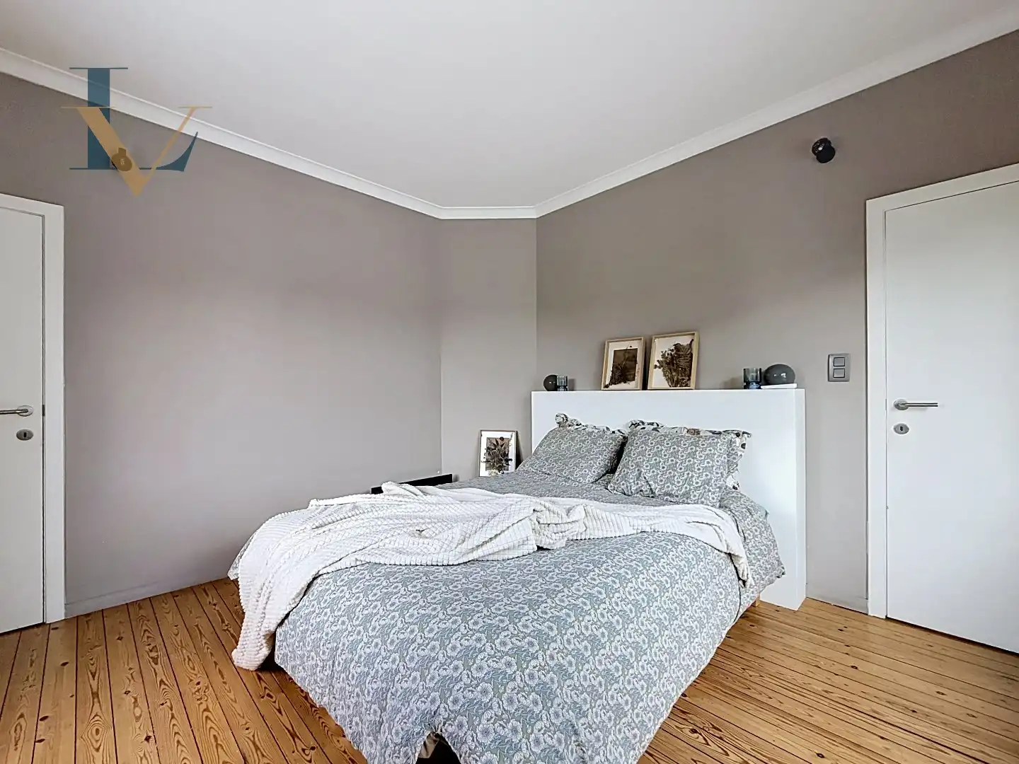 Charmante instapklare woning met 2 à 3 slpk. aan de vaart in Schoten nabij het centrum.  foto 19