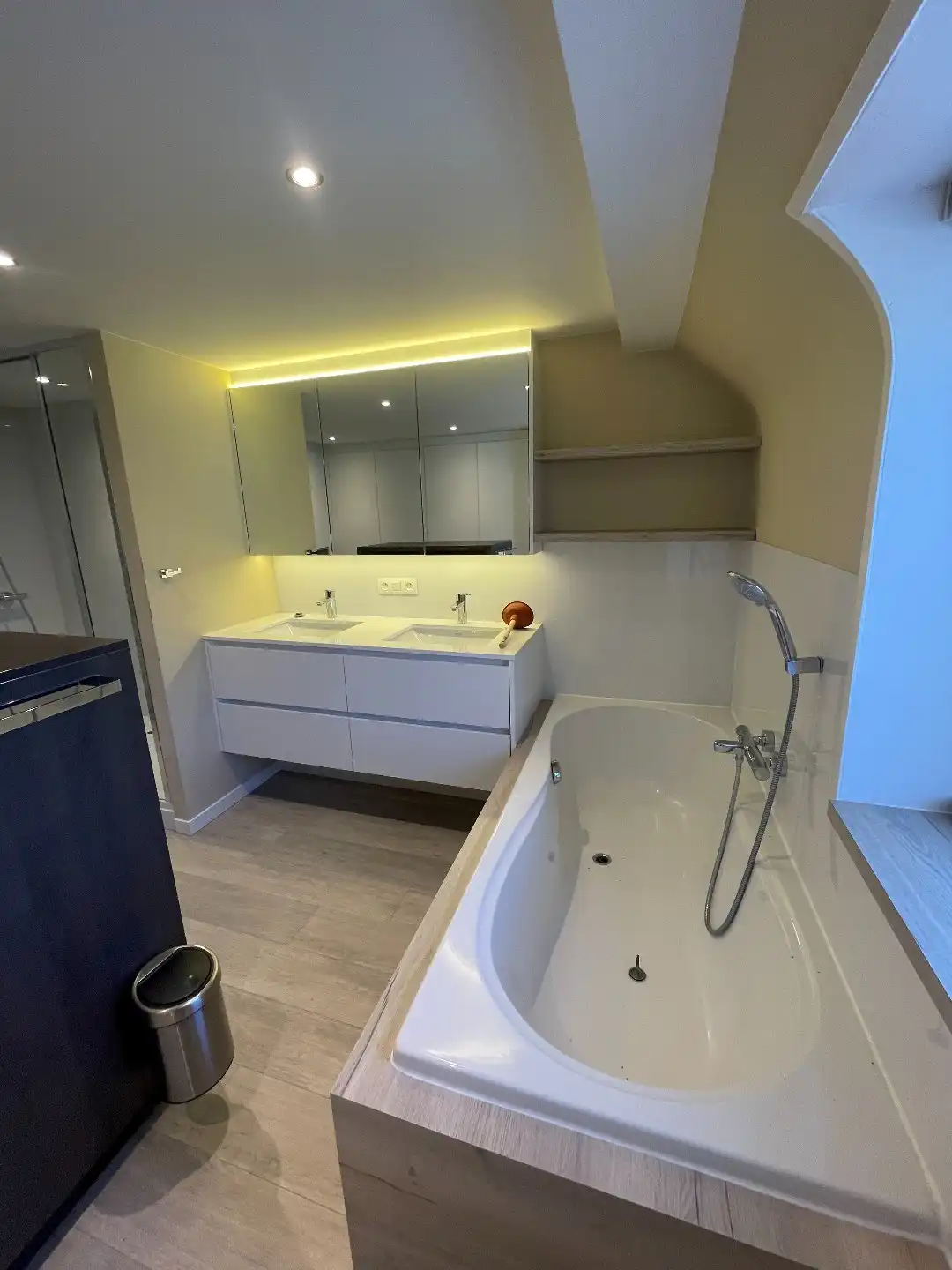 Stijlvol duplexappartement met verrassende buitenruimte, 3 slpk. foto 29
