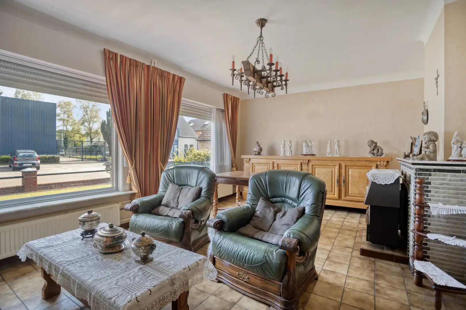 Halfopen woning te koop in centrum Averbode foto 4