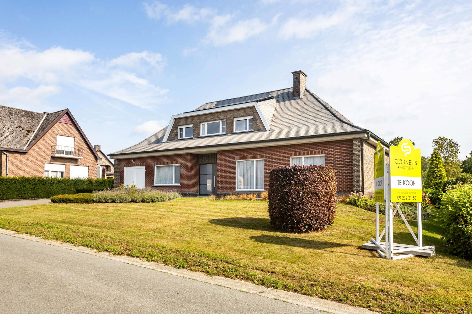 Charmante gezinswoning met 5 slaapkamers en riante tuin. foto 3