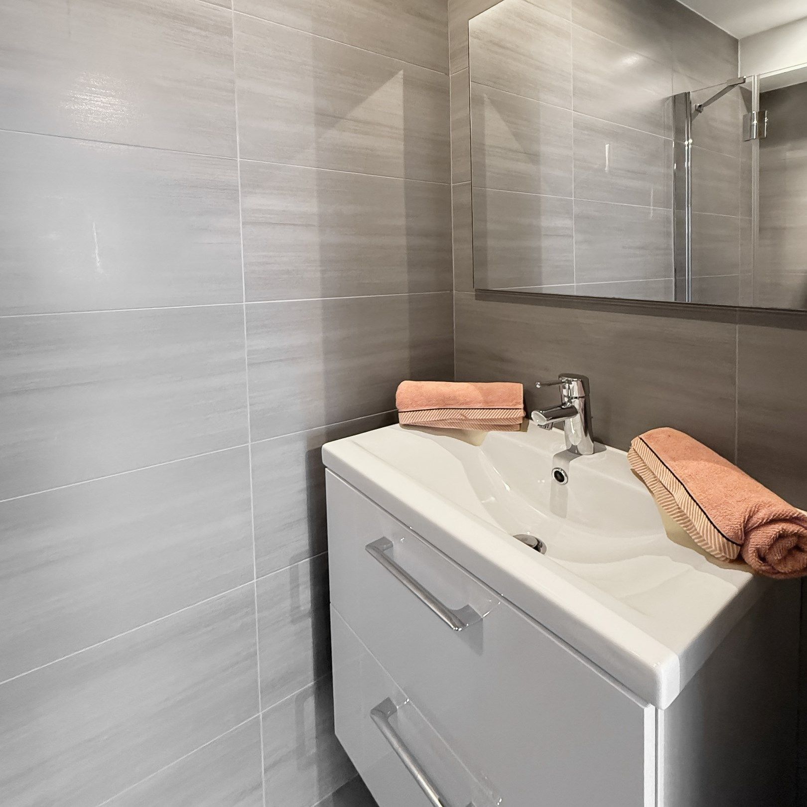 Instapklaar lichtrijk appartement met een gevelbreedte van ongeveer vijf meter. foto 17