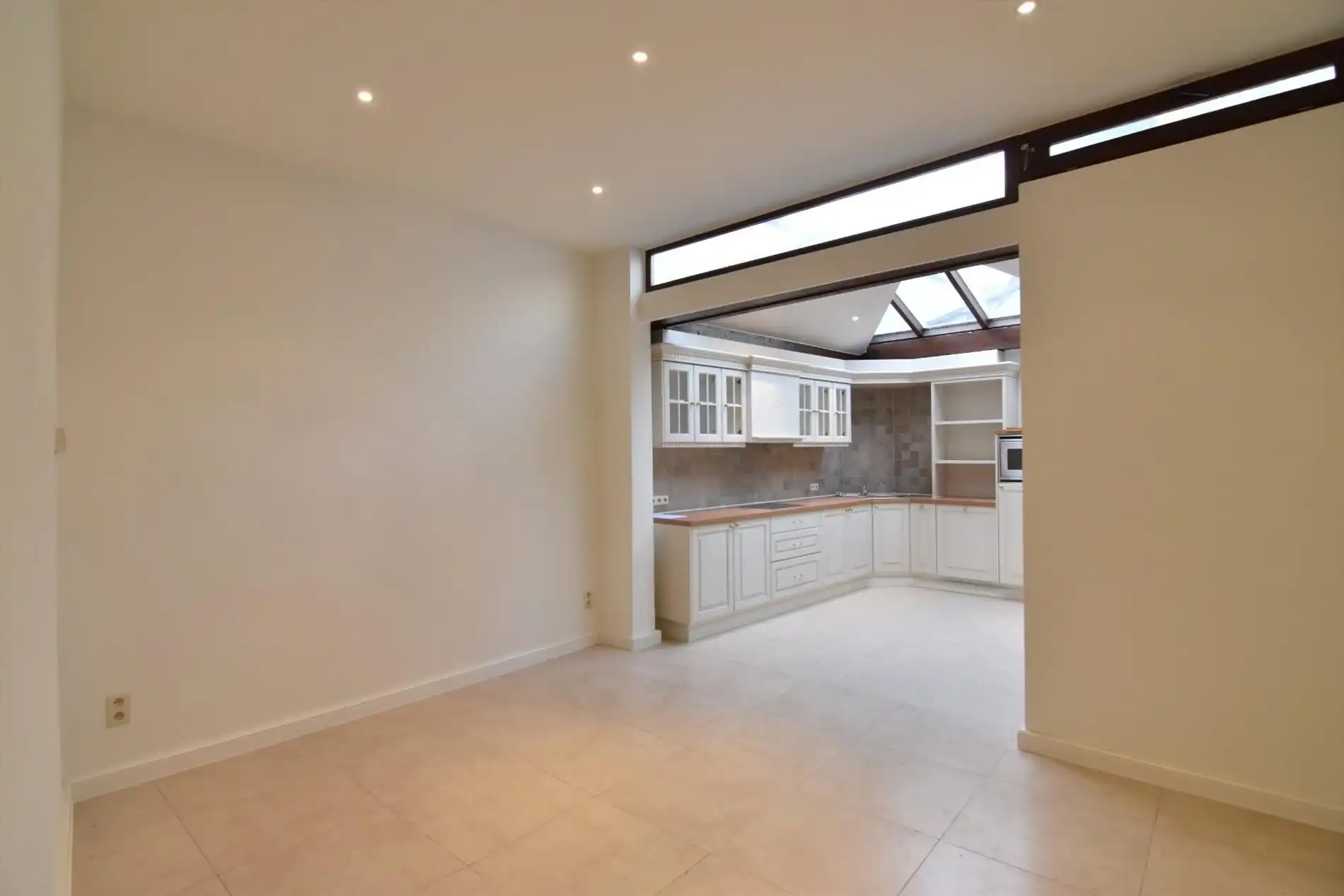 Gelijkvloersappartement met ruime tuin foto 3