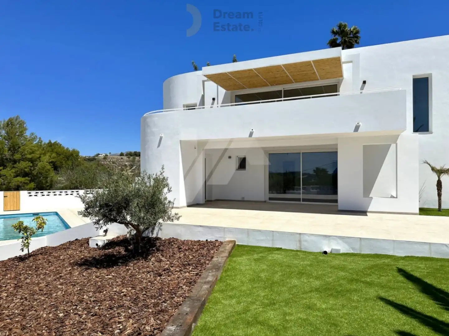 Mediterrane droomvilla in Ibiza-stijl met zeezicht foto 46