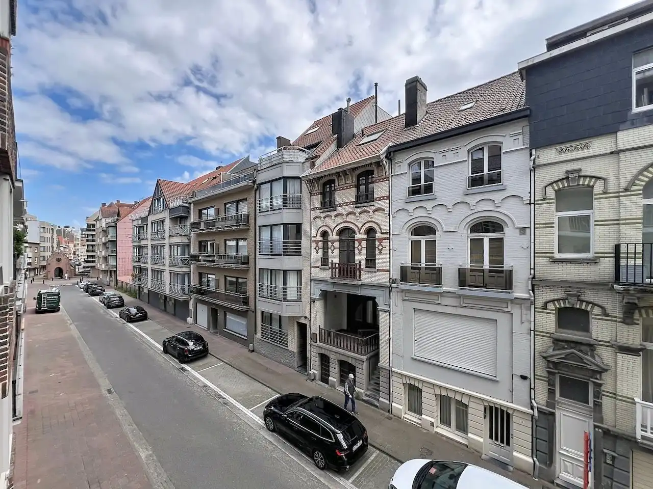 Perfect onderhouden appartement met zuidgericht terras in de O.L.Vrouwstraat ter hoogte van het Heldenplein foto 12