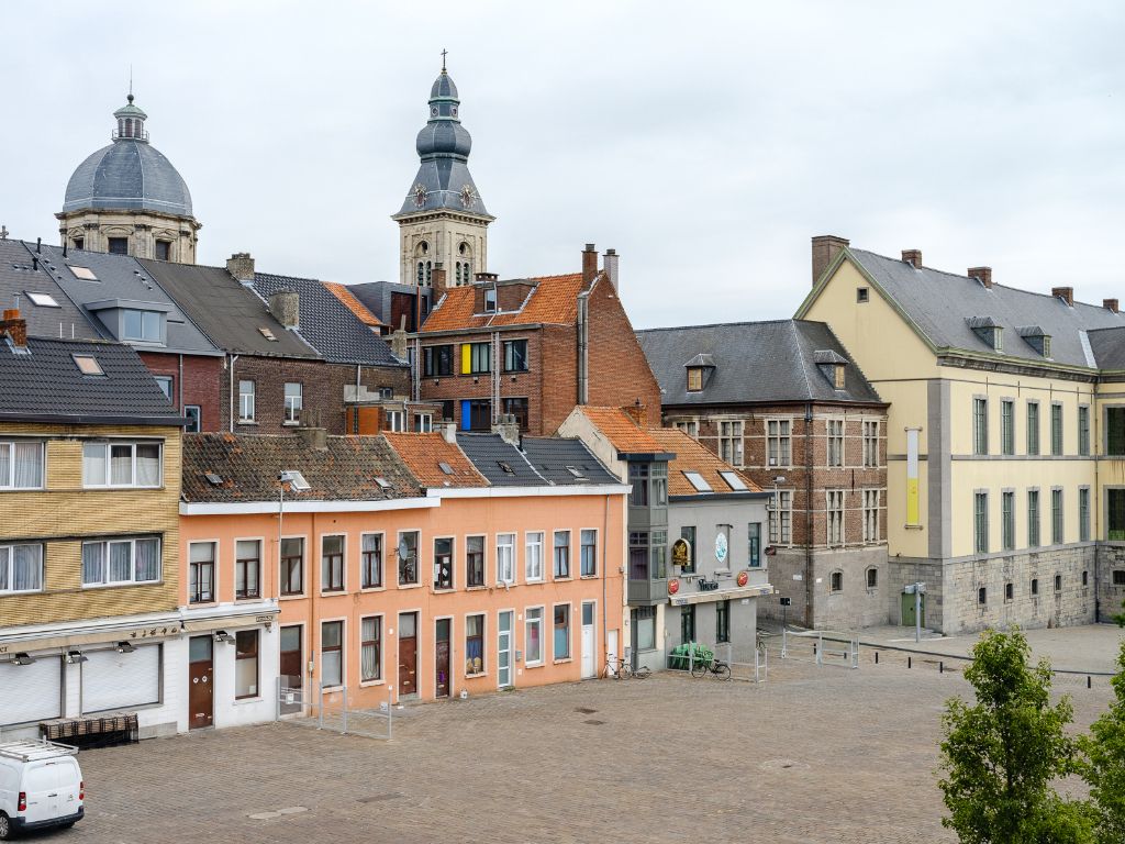 Centrum Gent. Op te frissen handelspand (vrij van brouwer) met mogelijkheid tot bewoning op een toplocatie – Overpoort. foto 22