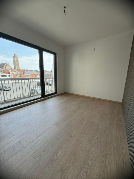 Appartement met 3 slaapkamers en garage in hartje Genk foto 5