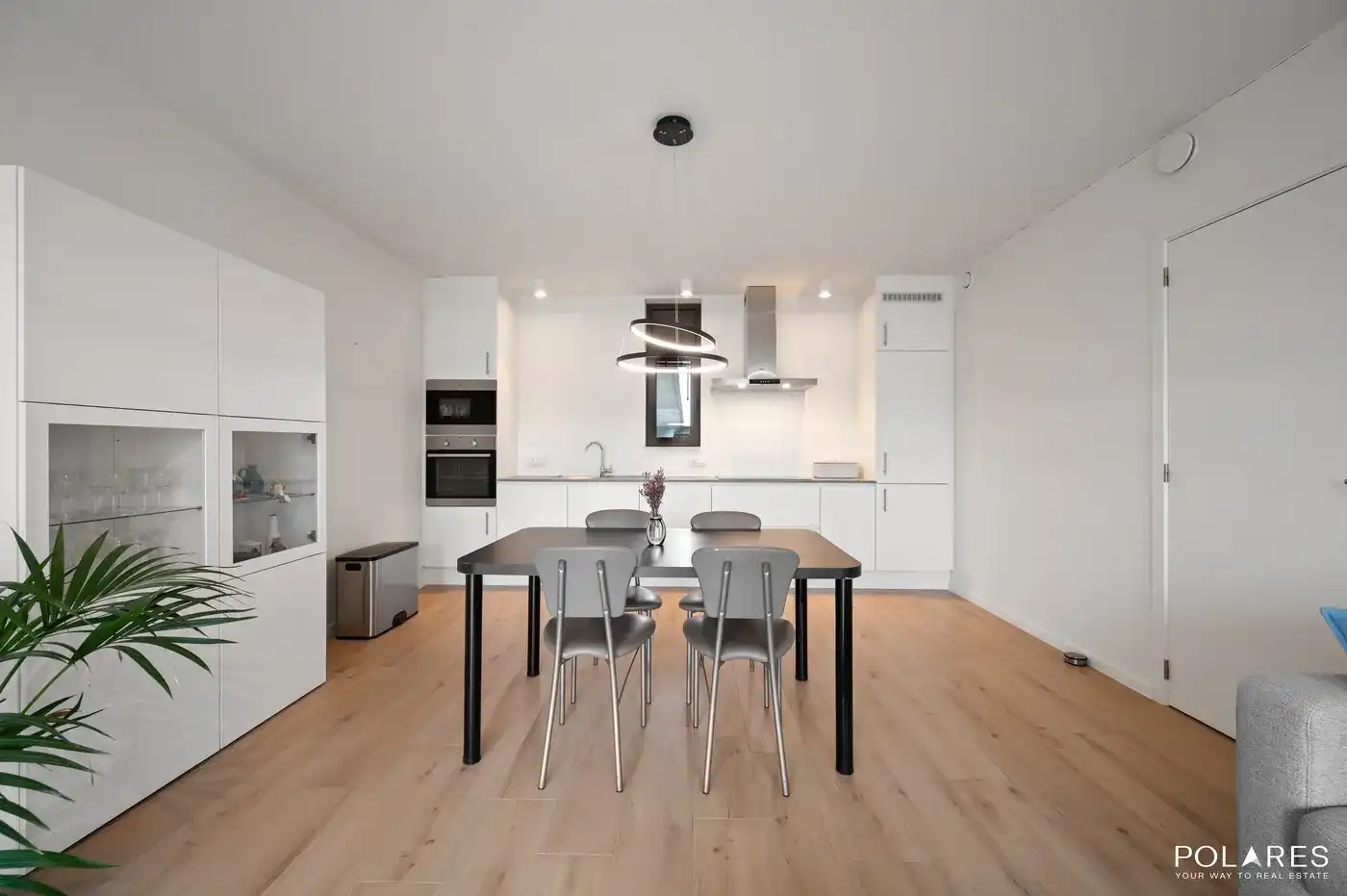 Lichtrijk en energiezuinig appartement met zuidgericht terras foto 8
