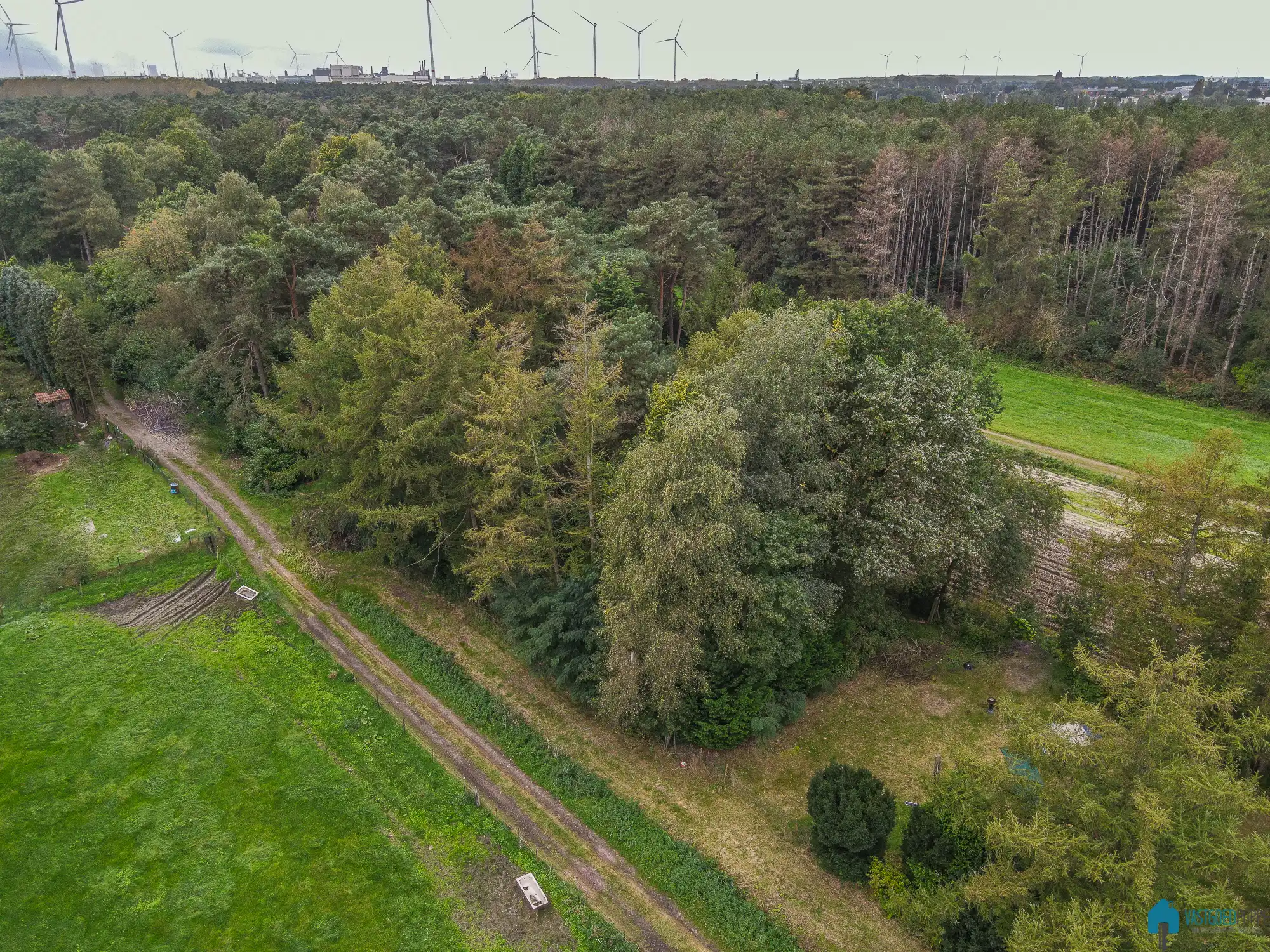 Recreatiegrond te koop foto {{pictureIndex}}