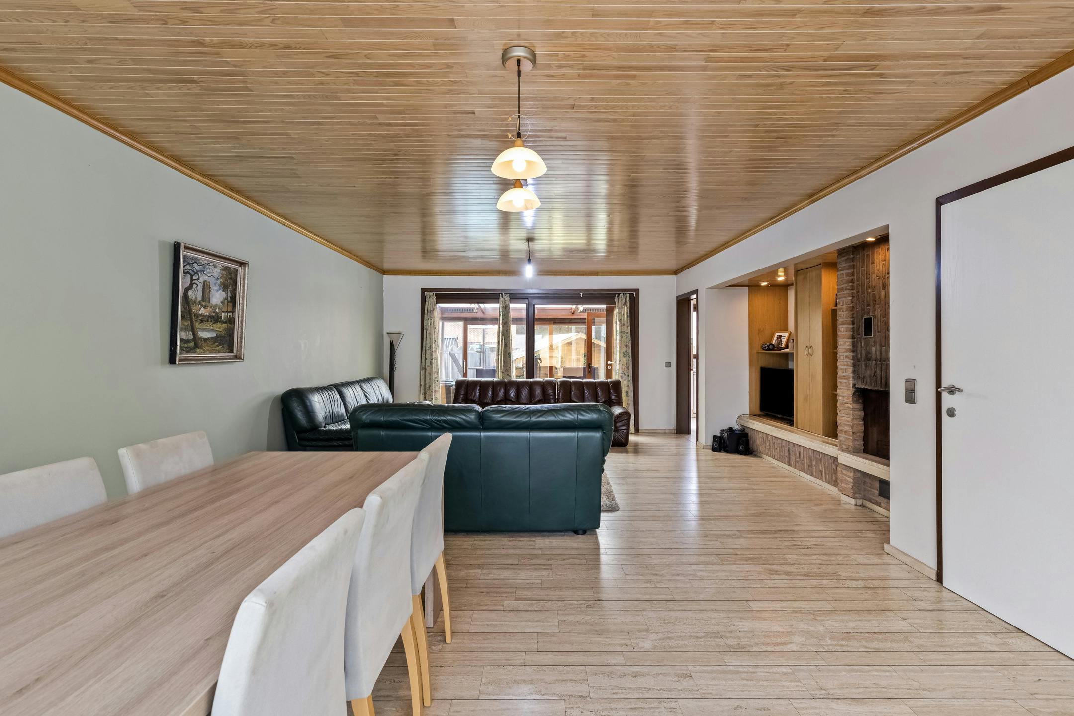 Ruime woning met 3 slaapkamers, garage en tuin in Berlare! foto 3