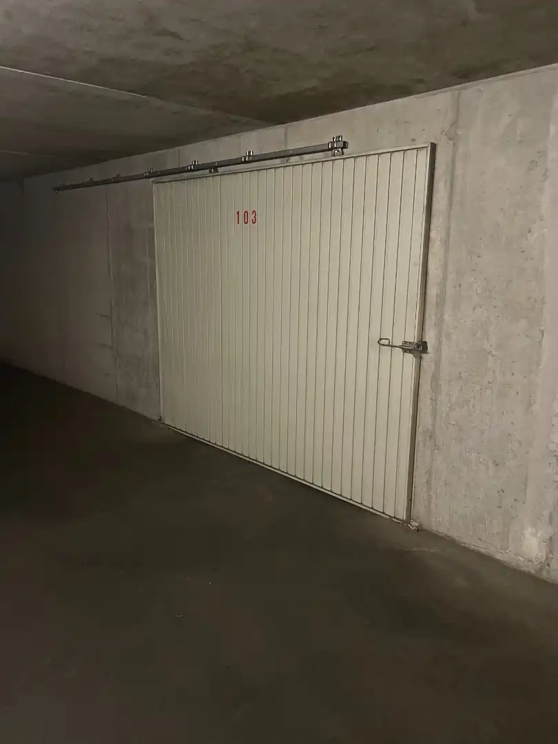 Parkeerplaats te koop foto 2