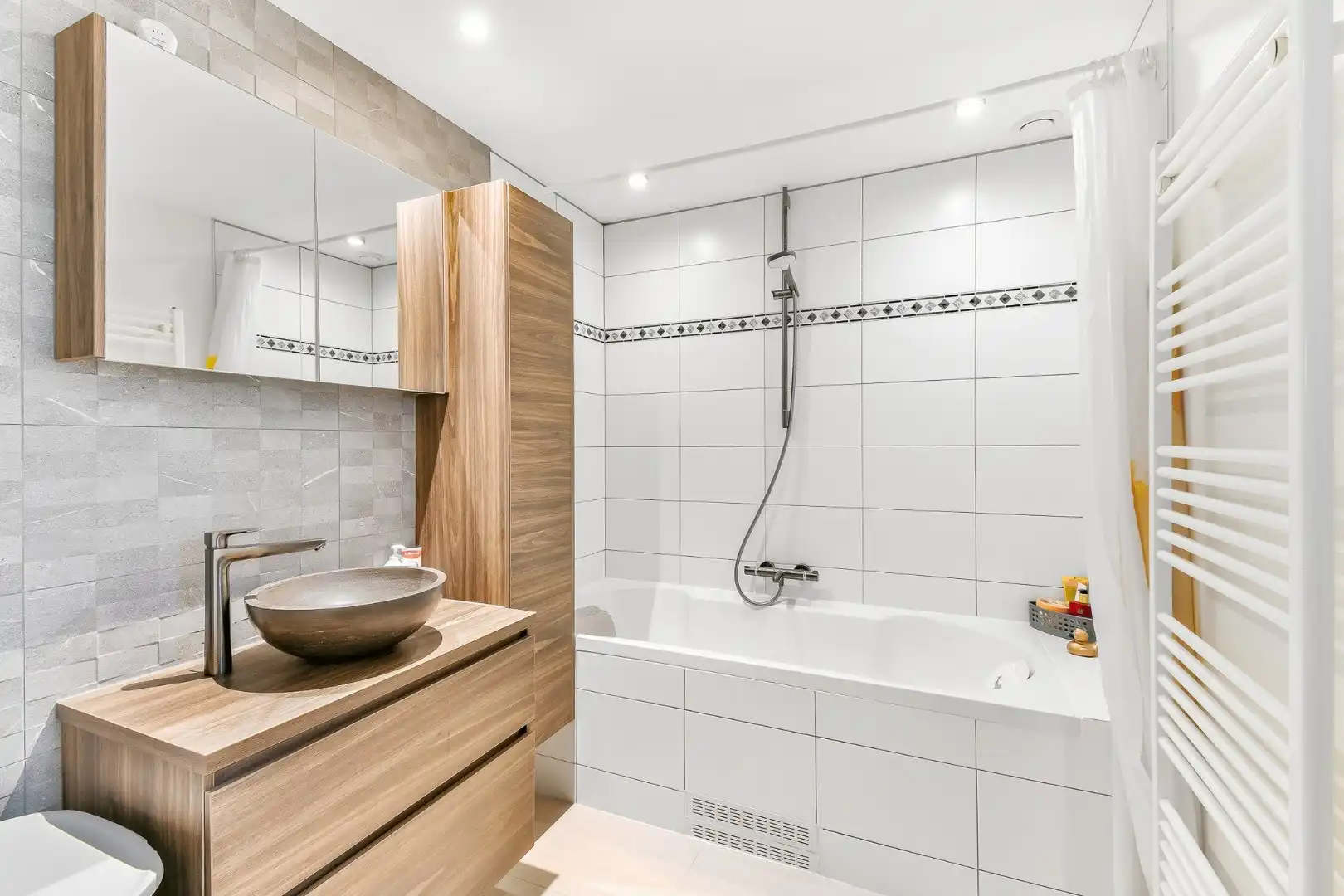 Instapklaar duplexappartement met 3 slaapkamers op rustige en centrale ligging te Lombardsijde foto 8
