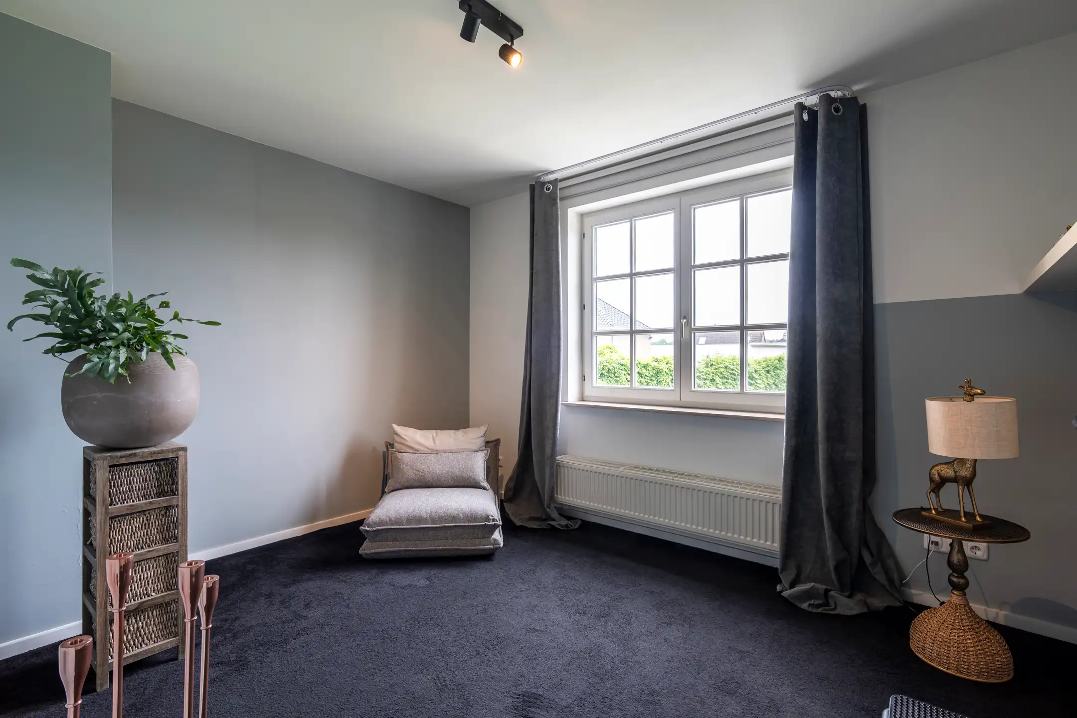 Energiezuinige villa met zwembad, poolhouse & gastenverblijf foto 18