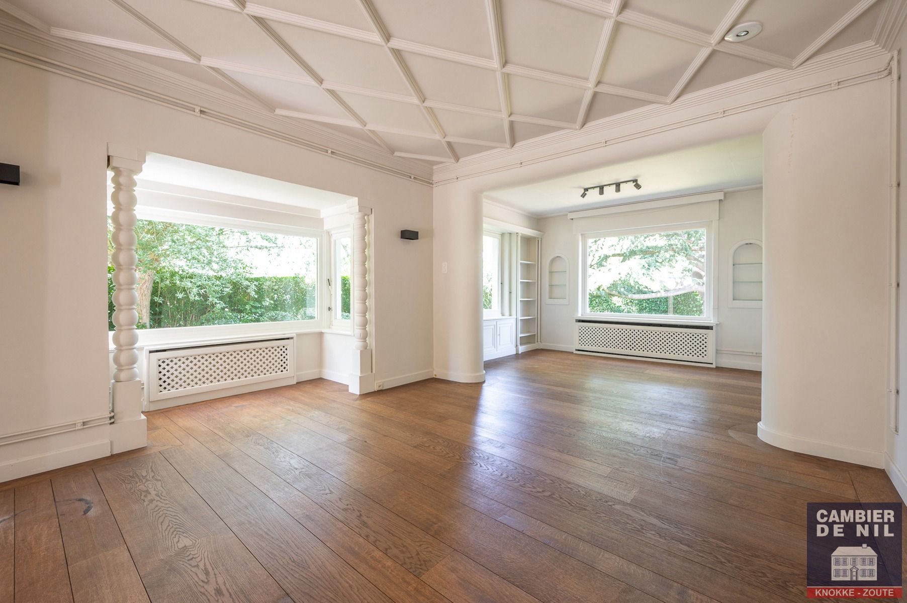 Charmante vrijstaande villa in het hartje Zoute foto 3