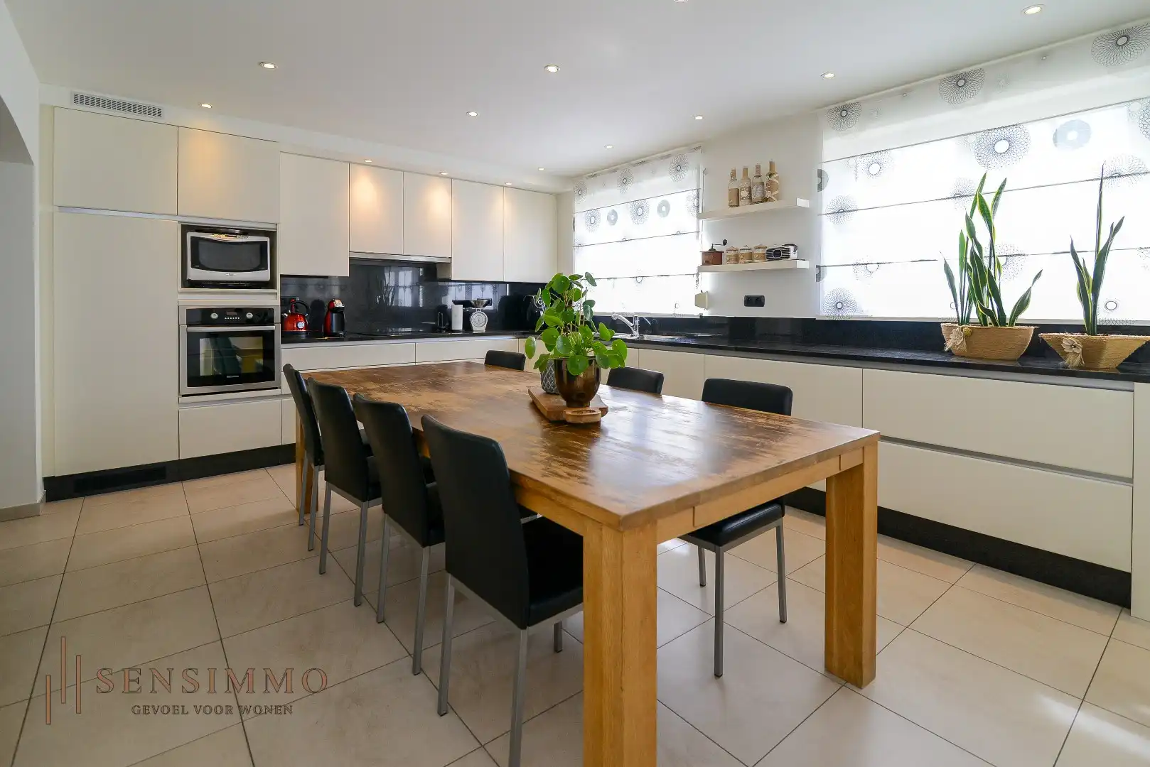 Halfopen woning met 4 slaapkamers foto 6