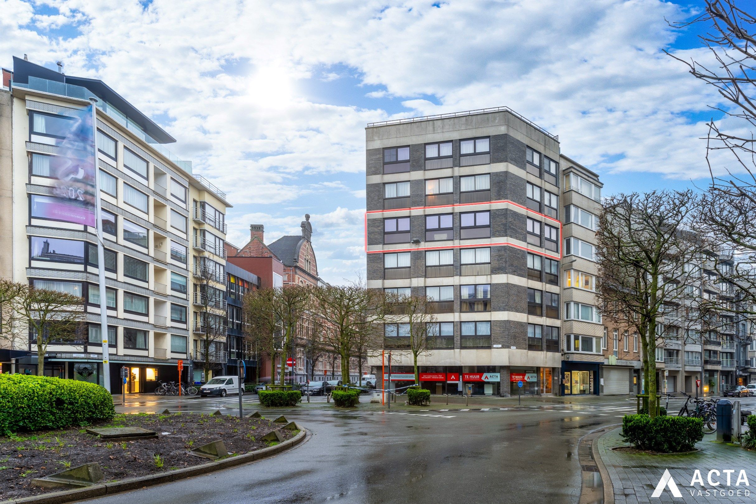 Lichtrijk 2 slaapkamer appartement aan het Leopold I-plein foto 1