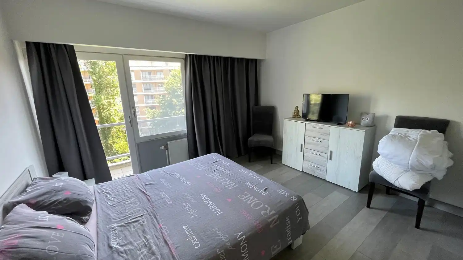 Zonnig appartement met garage en kelder - ideale investering! foto 8