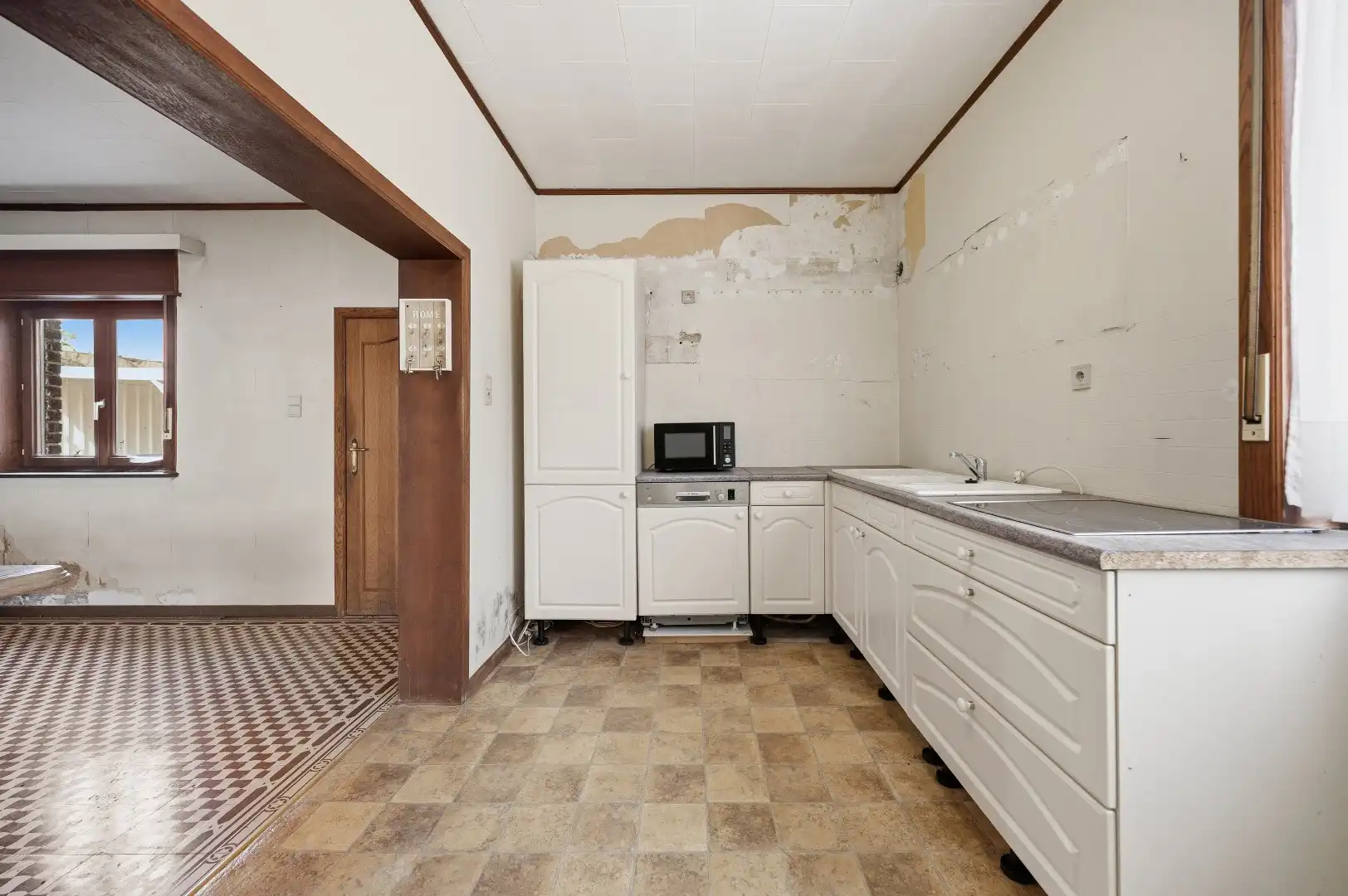 Te renoveren HOB met 4 slpks, tuin, terras en garage in Linter  foto 5