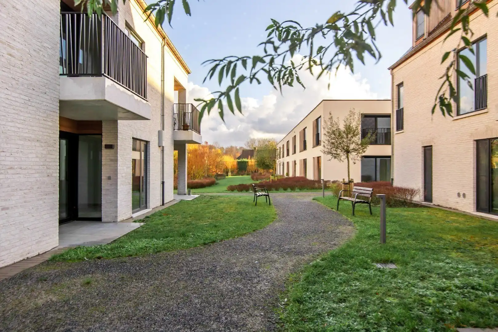 Zorgeloos wonen in stijl: instapklare serviceflat in Residentie Stuyvenberg foto {{pictureIndex}}