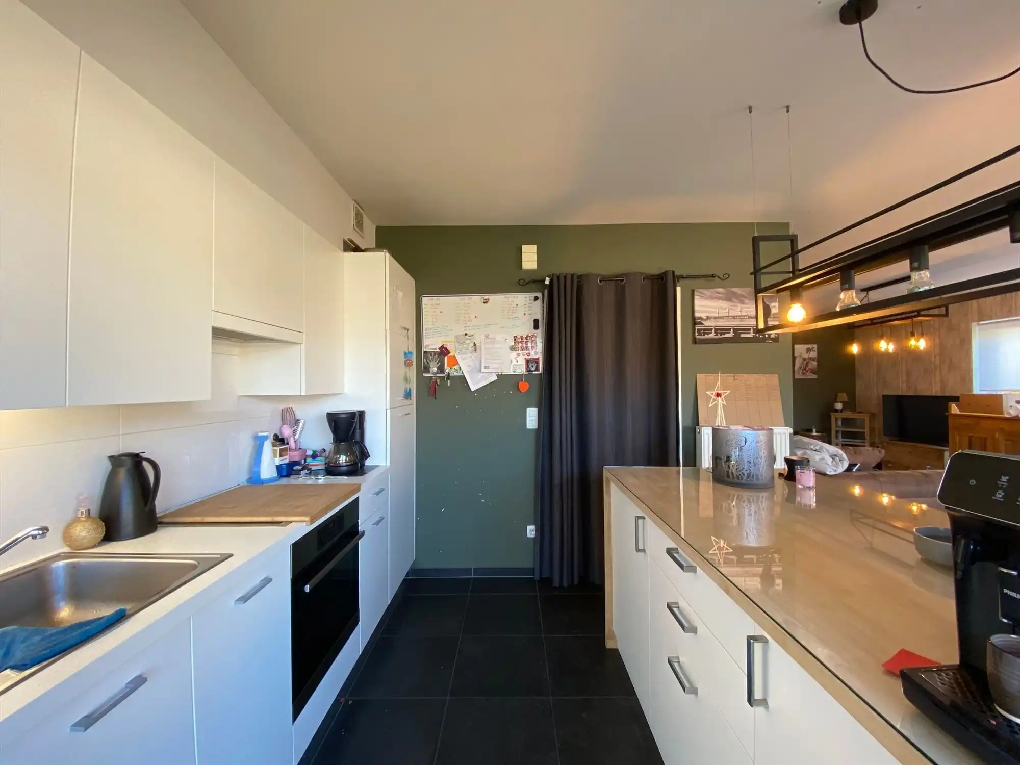 Halfopen bebouwing met drie slaapkamers in rustige woonwijk foto 6