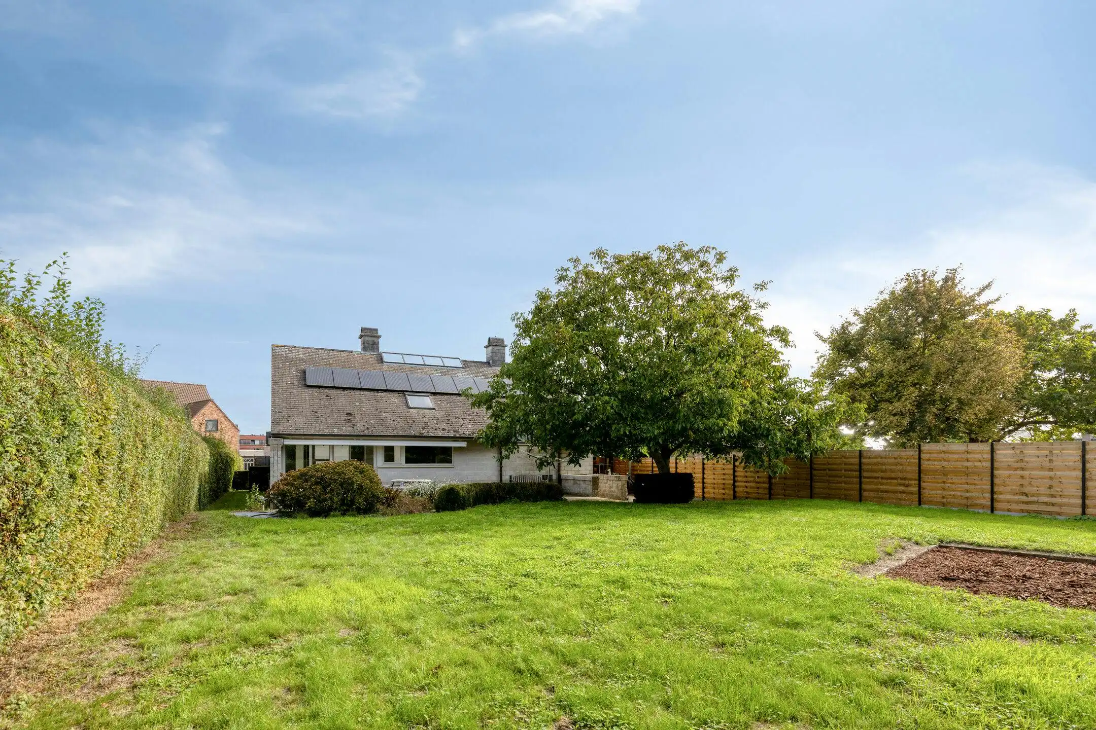 Uniek, lichtrijk huis te koop met speelse tussenniveaus  foto 14