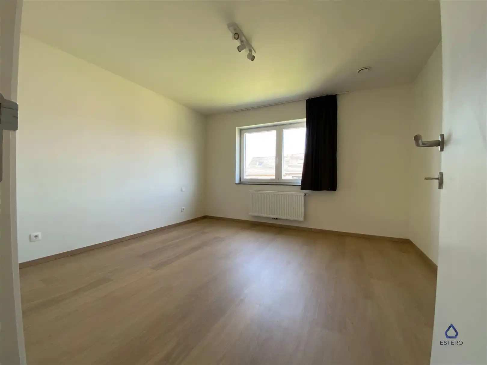 Moderne woning met met 4 slaapkamers foto 7