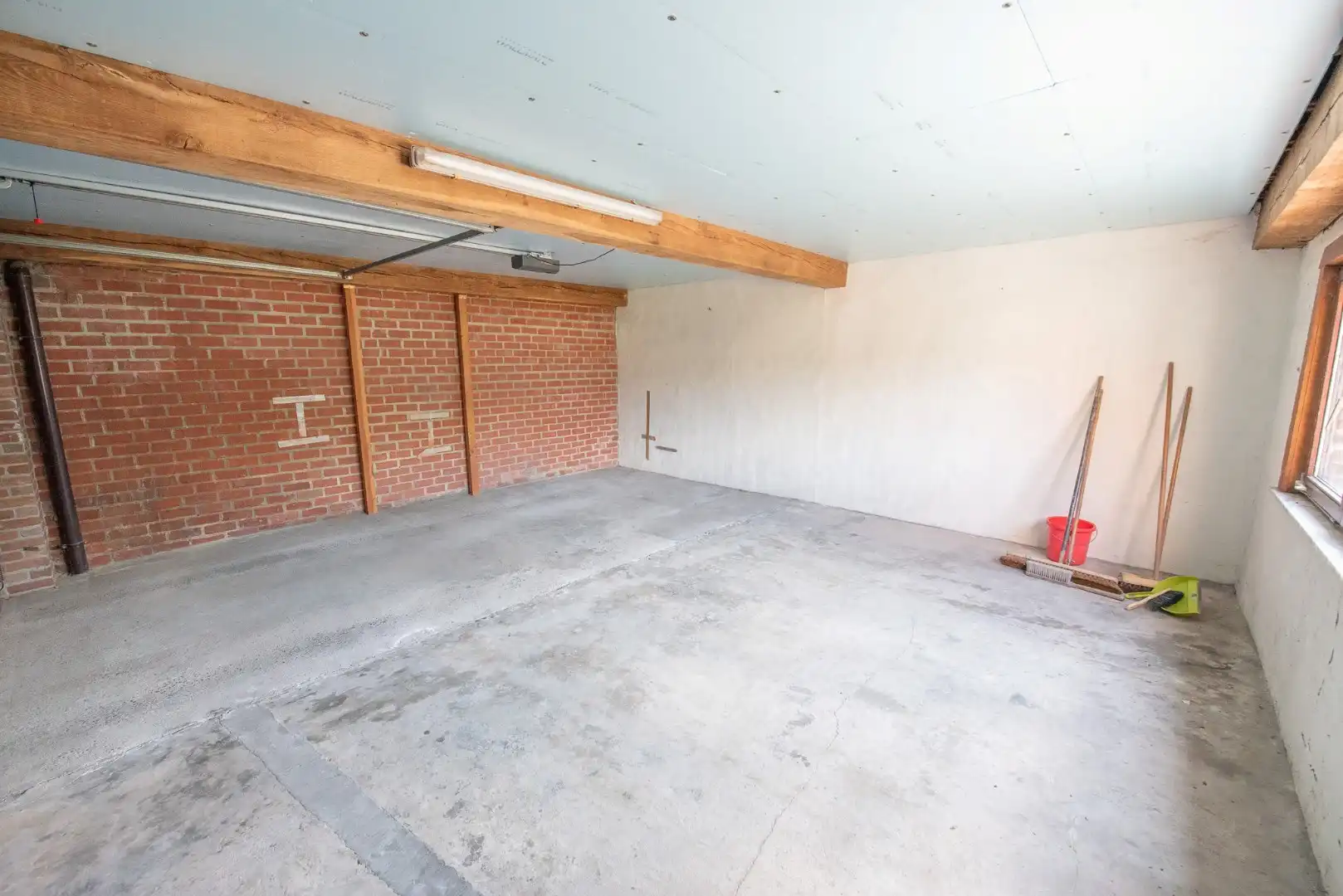 Te renoveren woning op 595 m² in Zulte foto 14