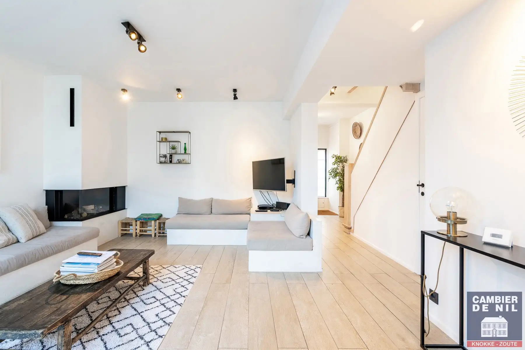 Instapklare, gemeubelde rijwoning met 5 slaapkamers en tuin – hartje Oud-Knokke foto 11