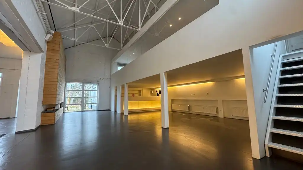 Multifunctionele ruimte te huur vlakbij R4 en E40 in Drongen foto 8