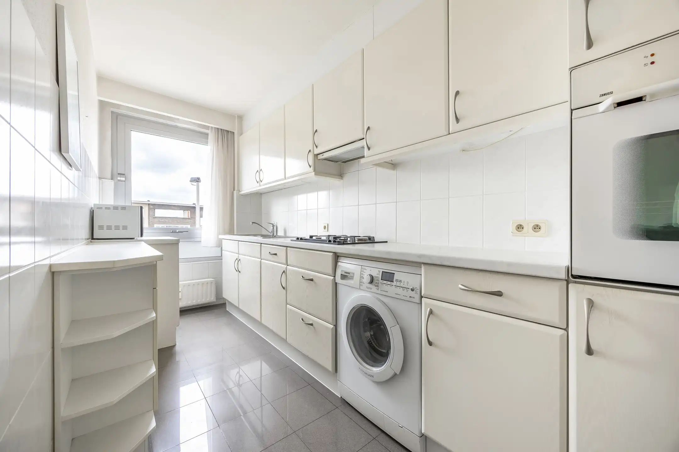 zeer verzorgd appartement met 2 slaapkamers, terras en garage foto 5