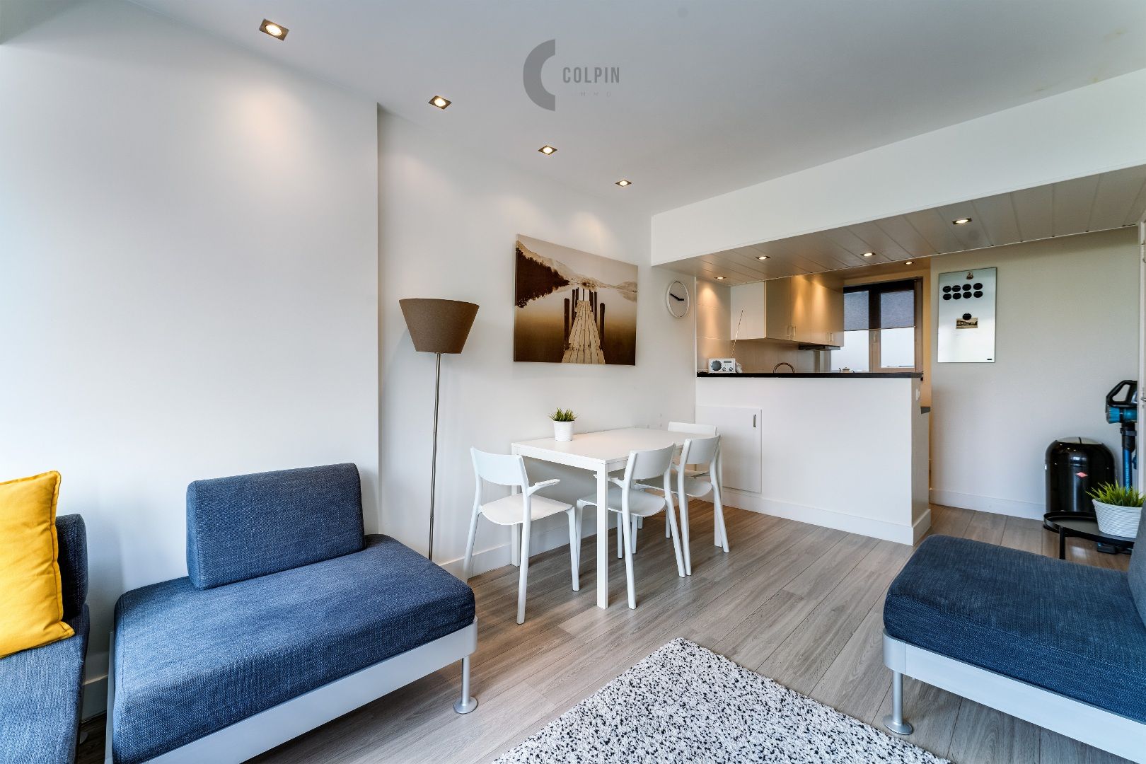 Goed gelegen appartement in een villaresidentie bij het Astridplein foto 2