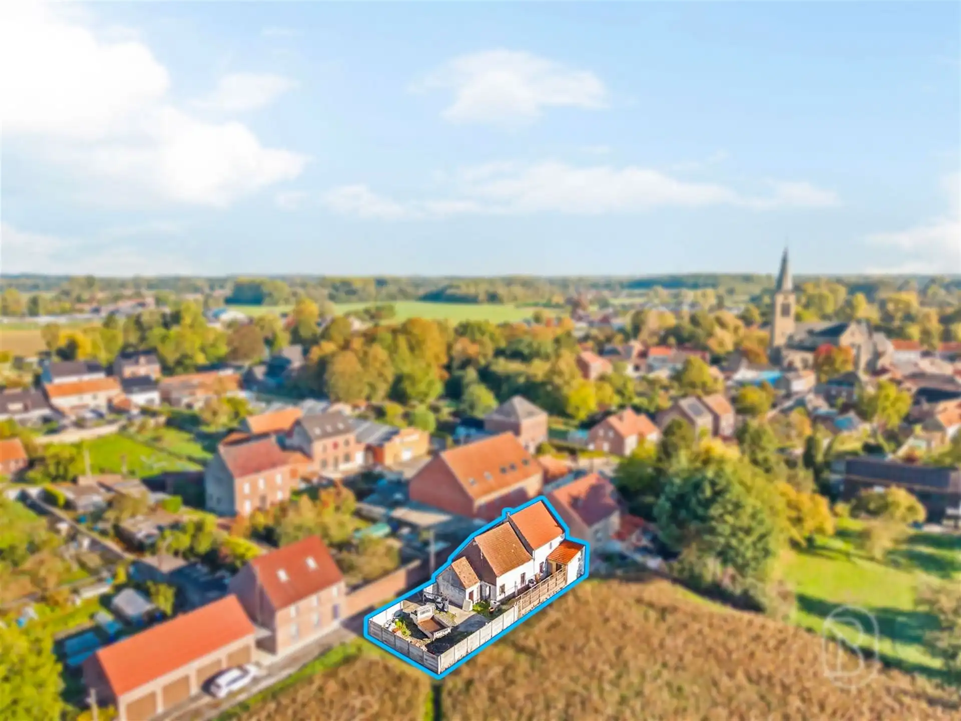 Groot te renoveren huis van 300 m² in Wiers foto 2