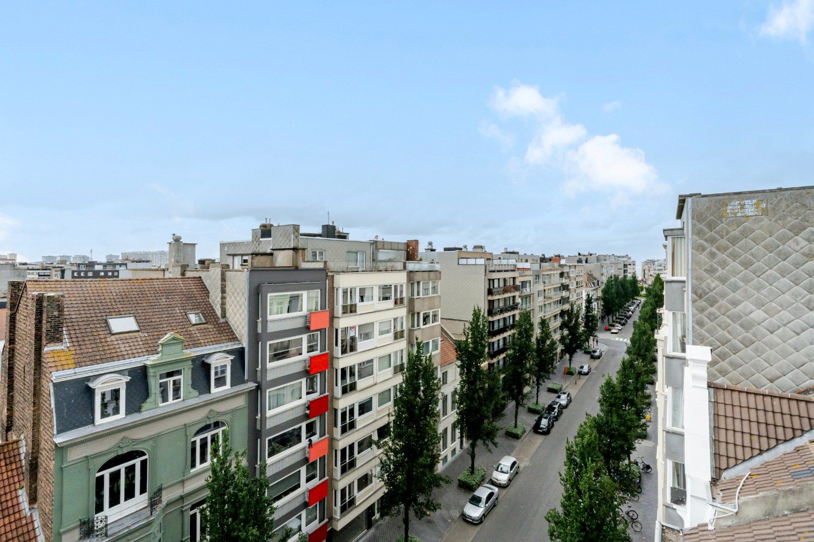 Instapklaar appartement te koop in Oostende met EPC-label B. 93 m², 2 badkamers, terras, streepje zeezicht en onderhoudsvriendelijke vinyl-laminaatvloer. foto 20