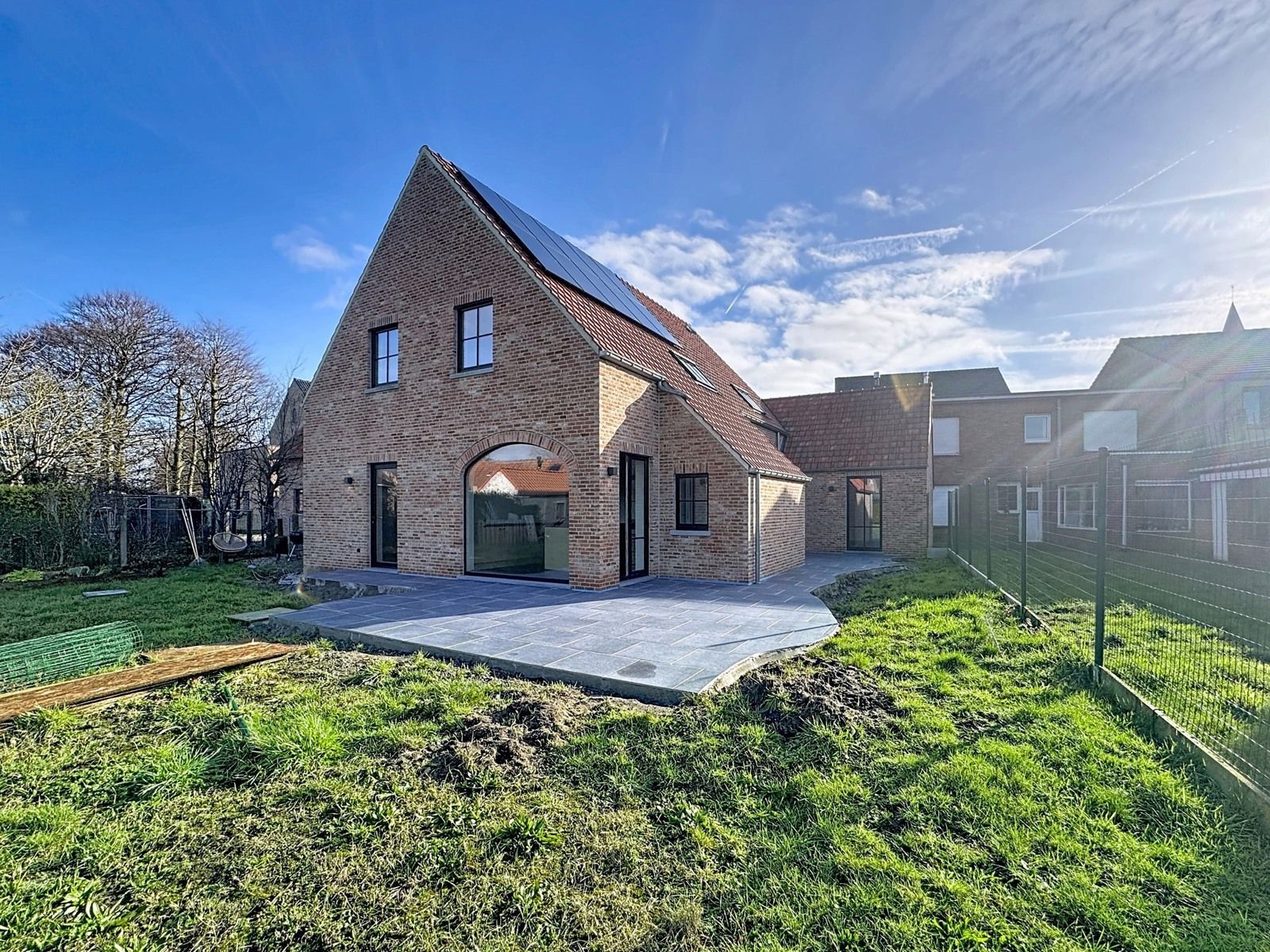 TE HUUR nieuwbouwwoning 4 slaapkamers Jabbeke foto {{pictureIndex}}