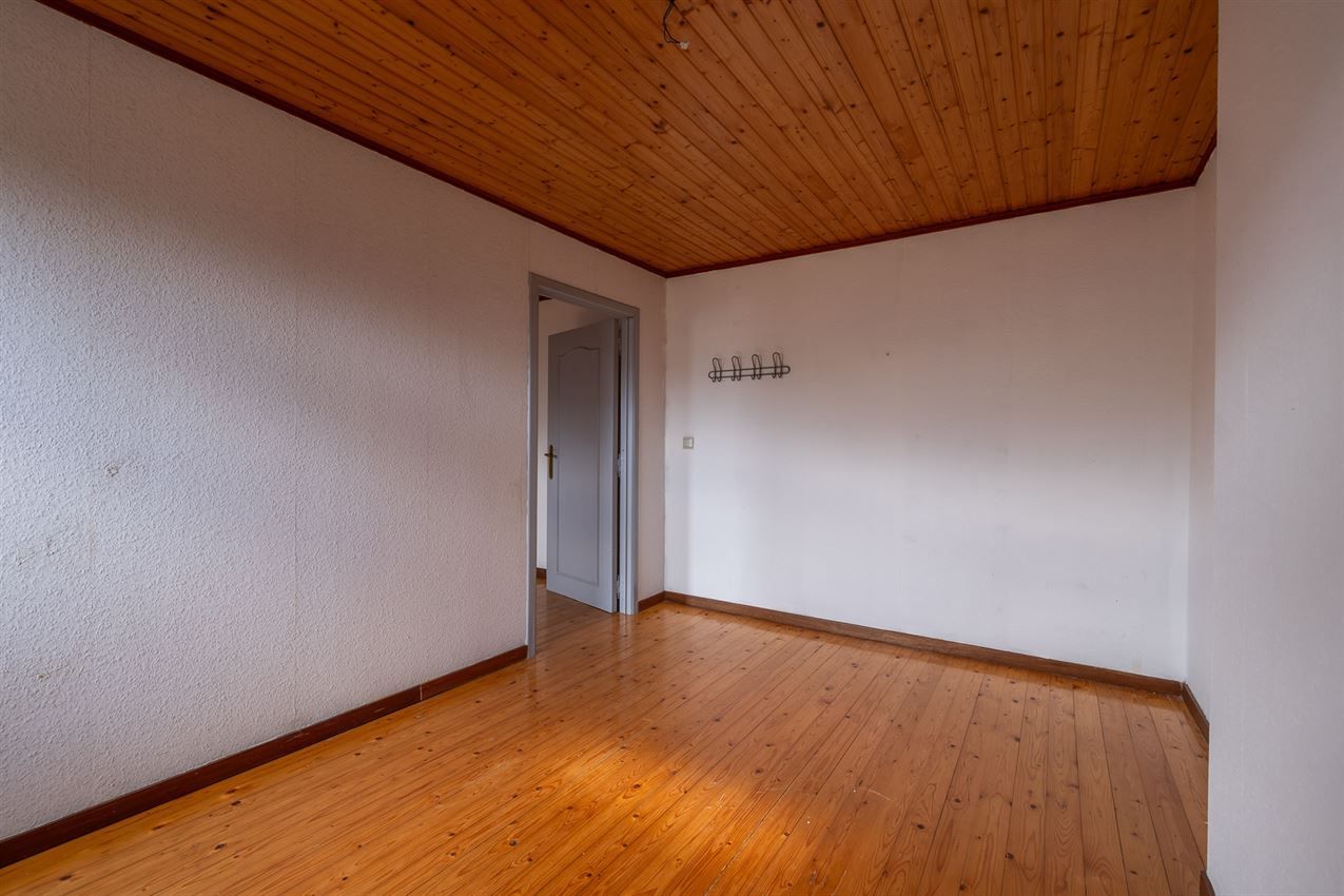 Vrijstaande woning met 3slk op 22a40ca op strategische ligging foto 28
