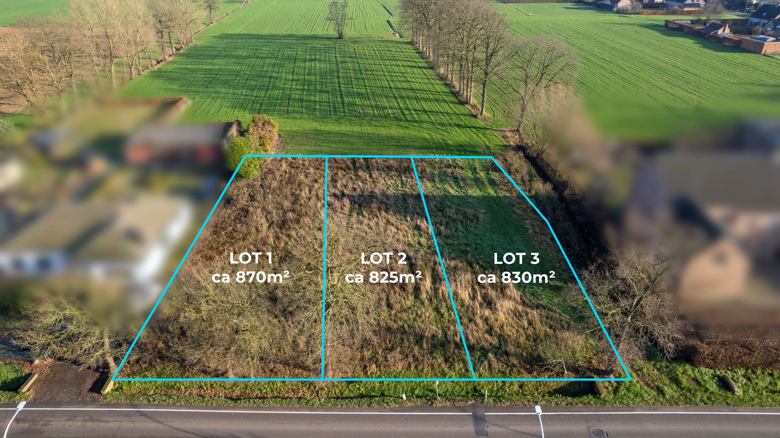 Bouwgrond voor open bebouwing – ca. 825 m²  foto {{pictureIndex}}