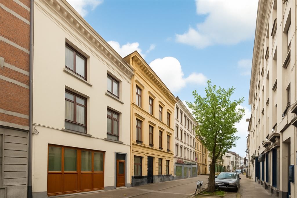 Uitzonderlijk gelijkvloersappartement met stadstuin foto 13