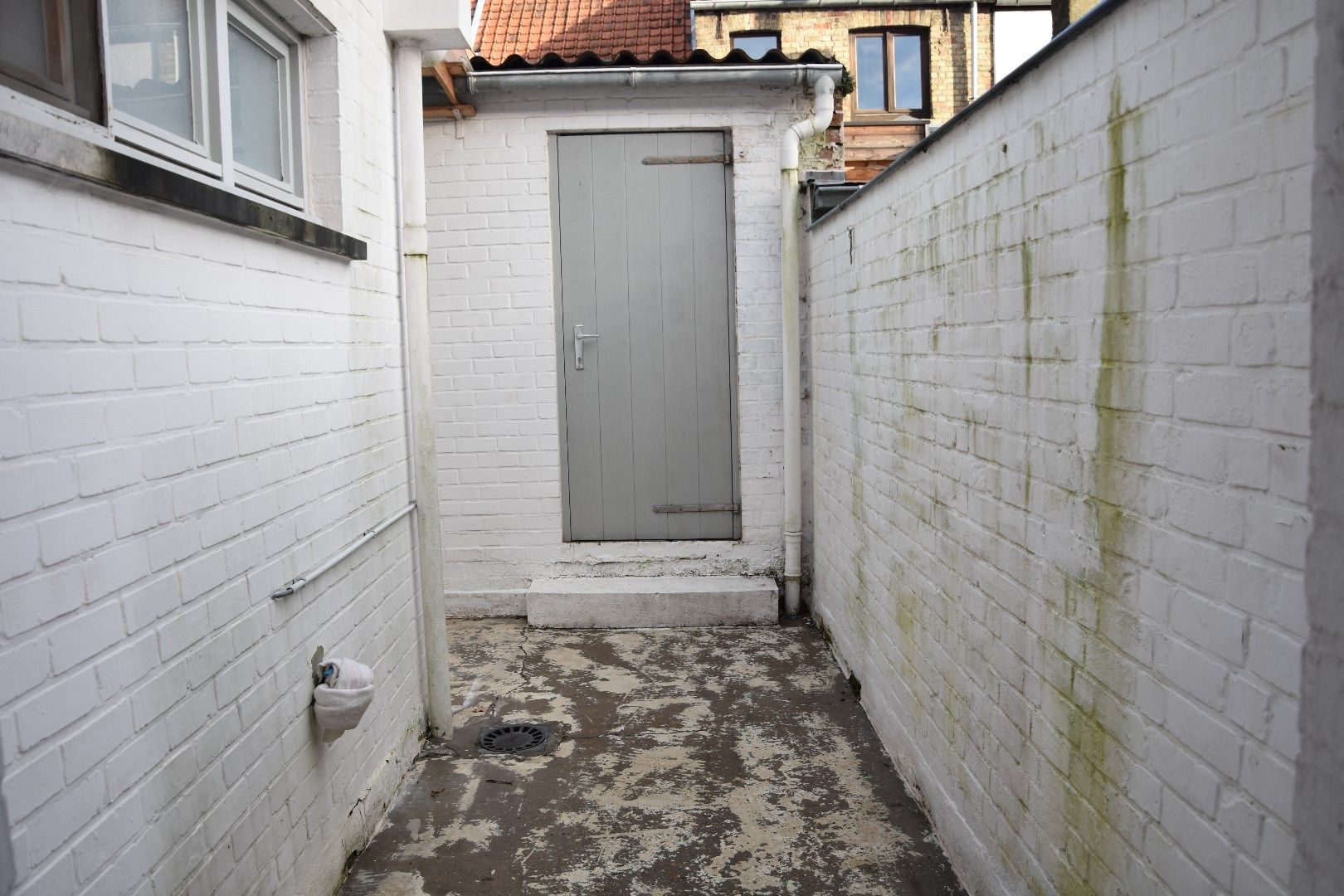 Opgefriste rijwoning met stadskoertje foto 11