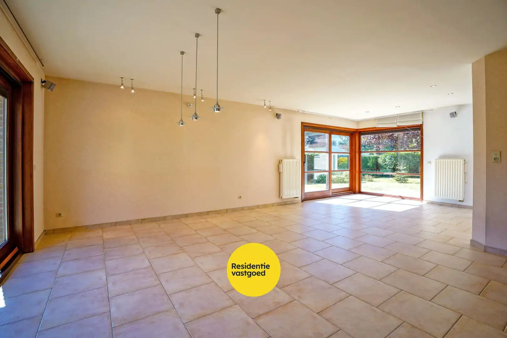 Ruime villa met 5 slaapkamers op 1082 m² te Oostduinkerke, gelegen vlakbij het natuurreservaat Hannecartbos. foto 4