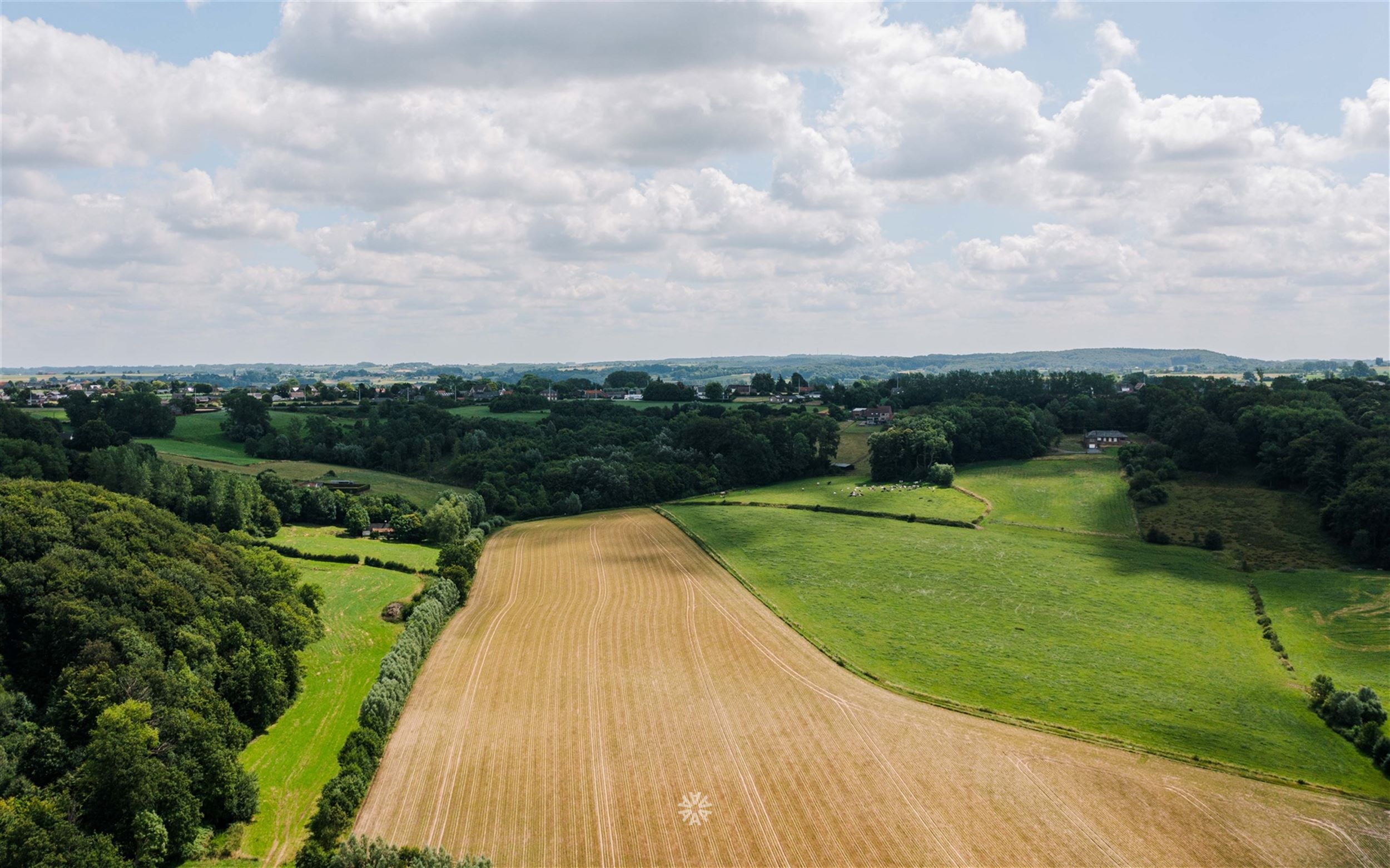 Uniek gelegen landhuis met adembenemend zicht foto 24