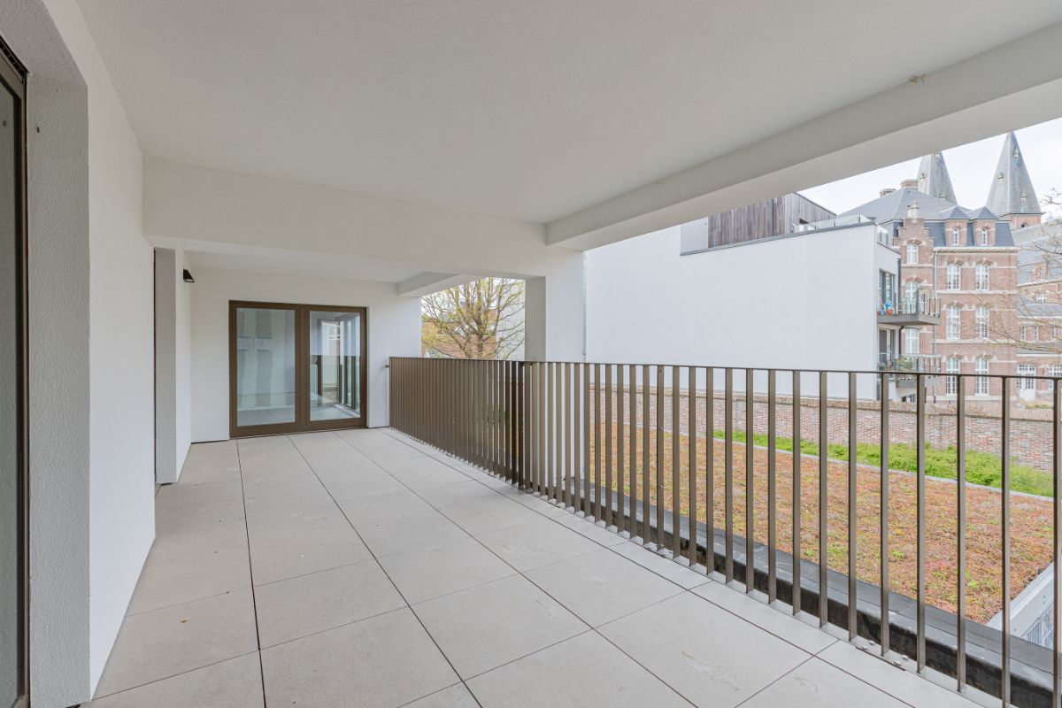 Vernieuwbouw appartement in hartje Dendermonde foto {{pictureIndex}}