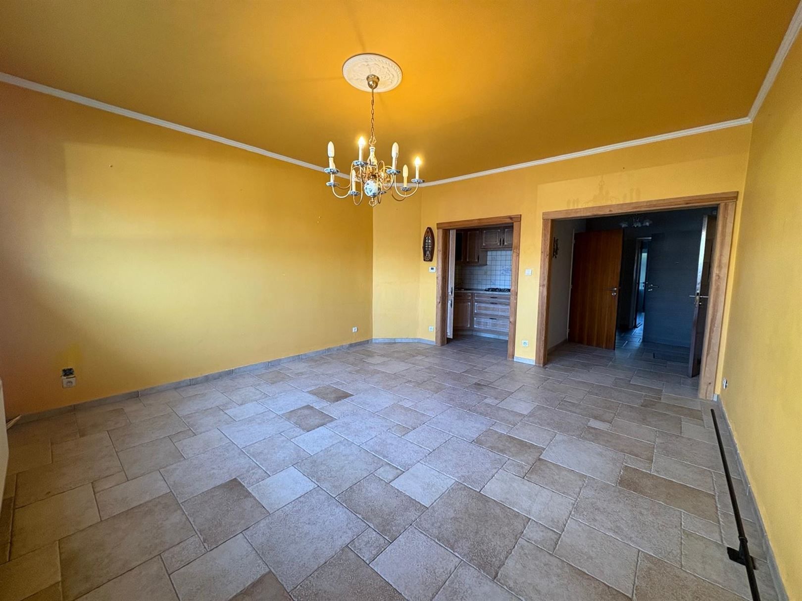 appartement foto {{pictureIndex}}
