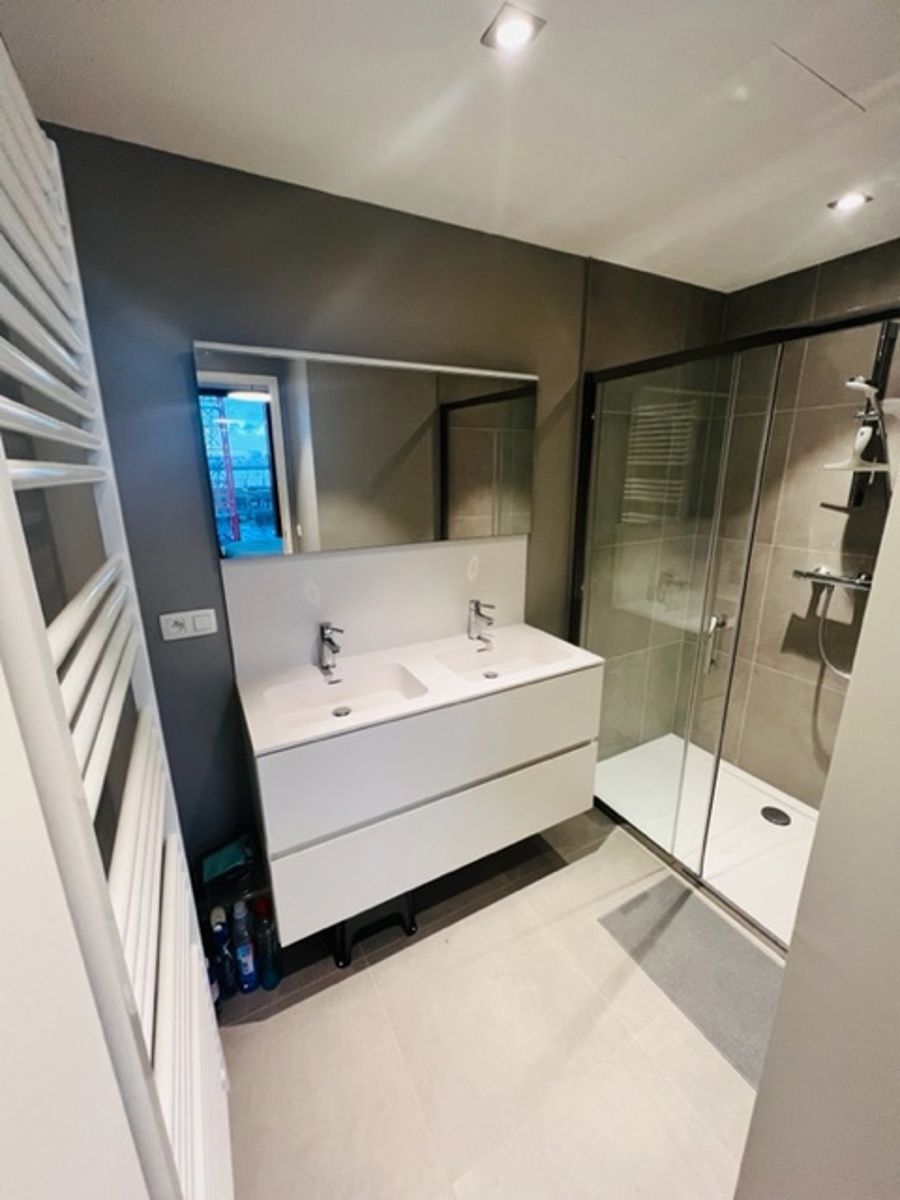 Gezelig lichtrijk gemeubeld 1 kamer appartement foto 15