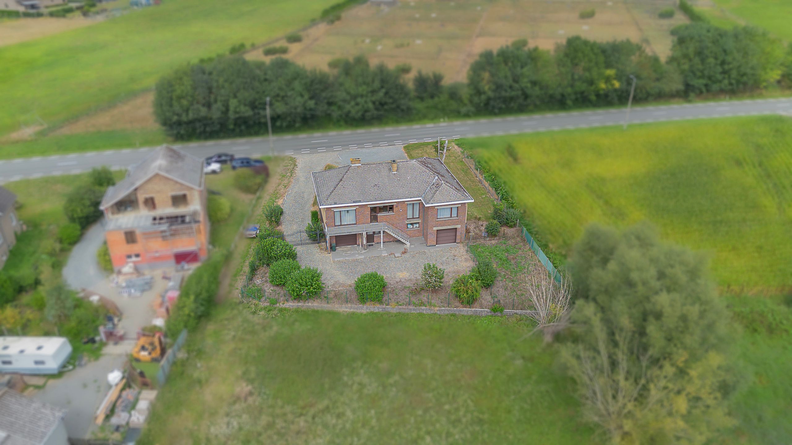 LIERDE - Stevige en verzorgde 4-gevelwoning met open zicht  foto 3