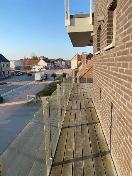 Prachtig  duplexappartement met terrassen en carport. foto 5