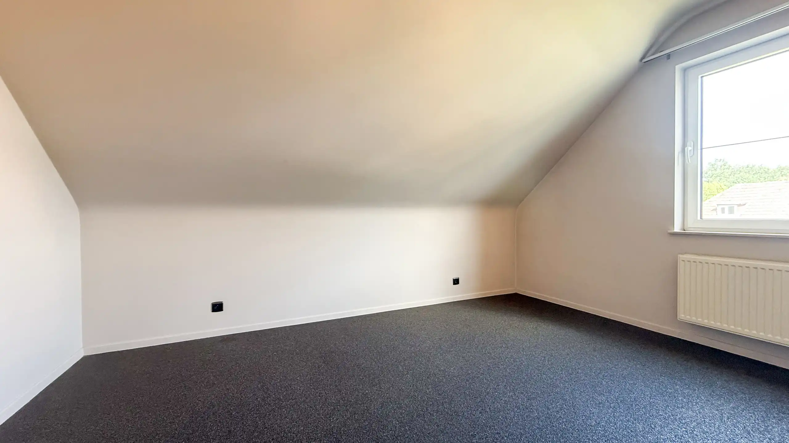 Duplexappartement met 3 slpks, terras en groene omgeving! foto 22