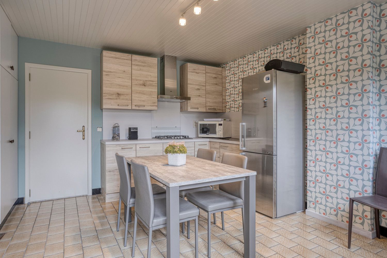 Mooie bel-étagewoning met 3 slks, garage, zomerkeuken en tuin! foto 37