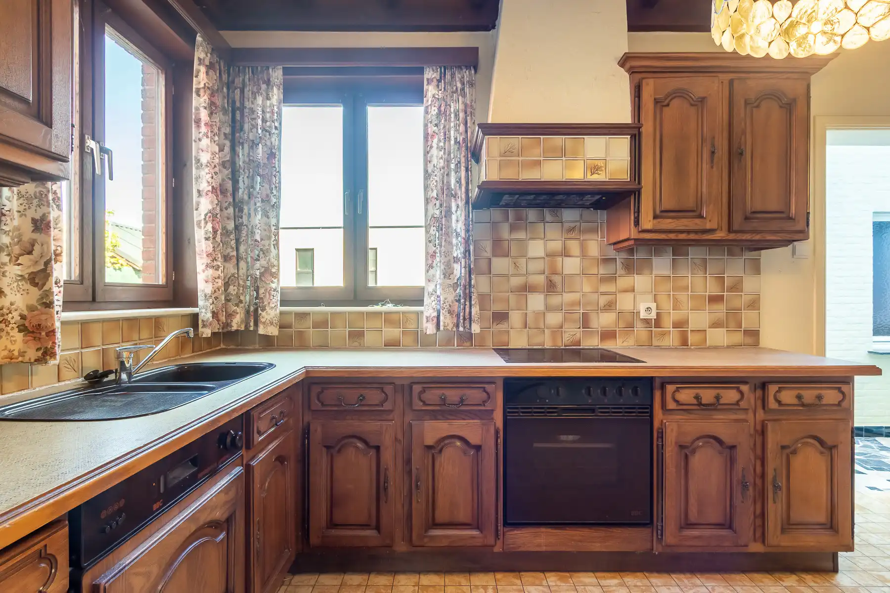 Ruime woning met 4 slaapkamers en garage in Schaffen foto 8