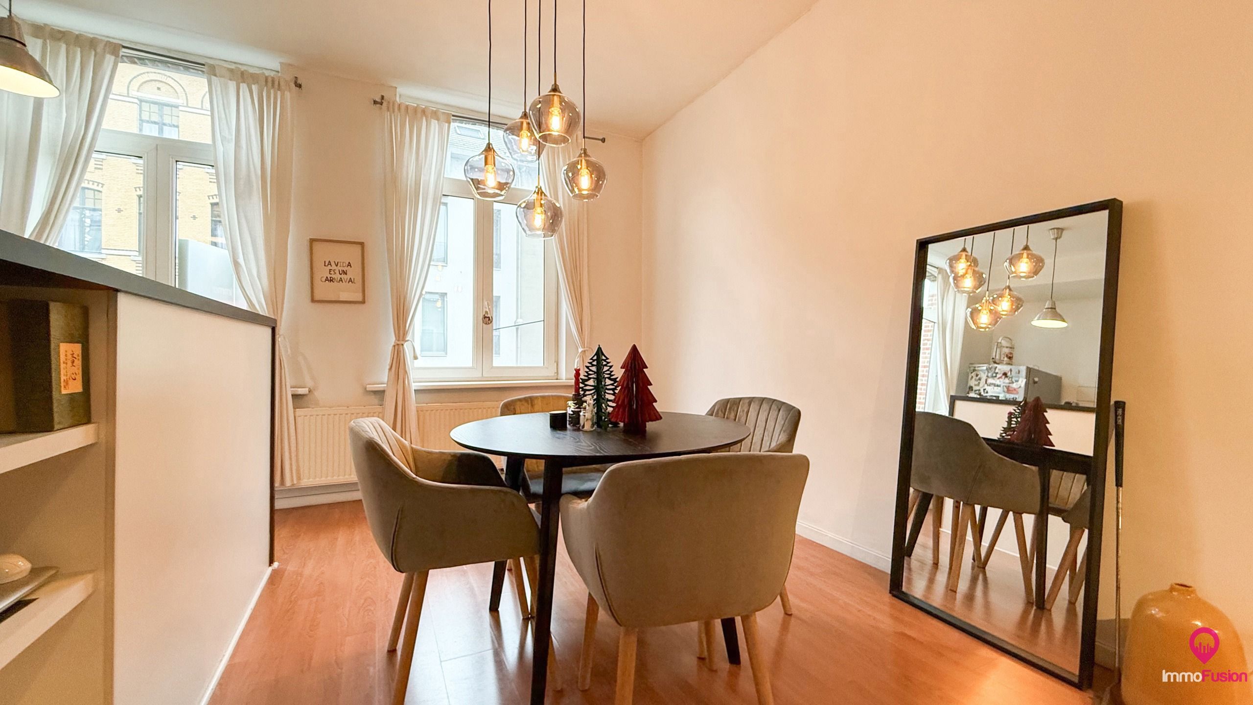 Charmant app op toplocatie in het Zuid, Antwerpen! foto {{pictureIndex}}