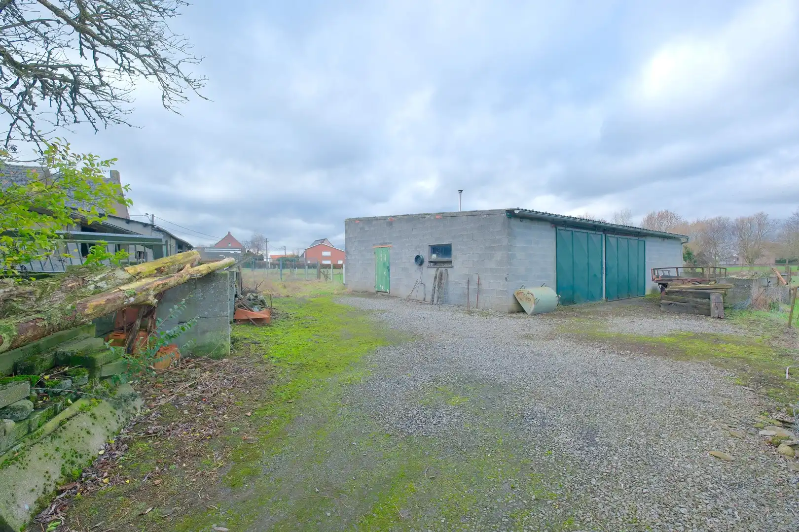 Lichtervelde - Rustig gelegen hoeve op perceel van 21.078 m²! foto 14