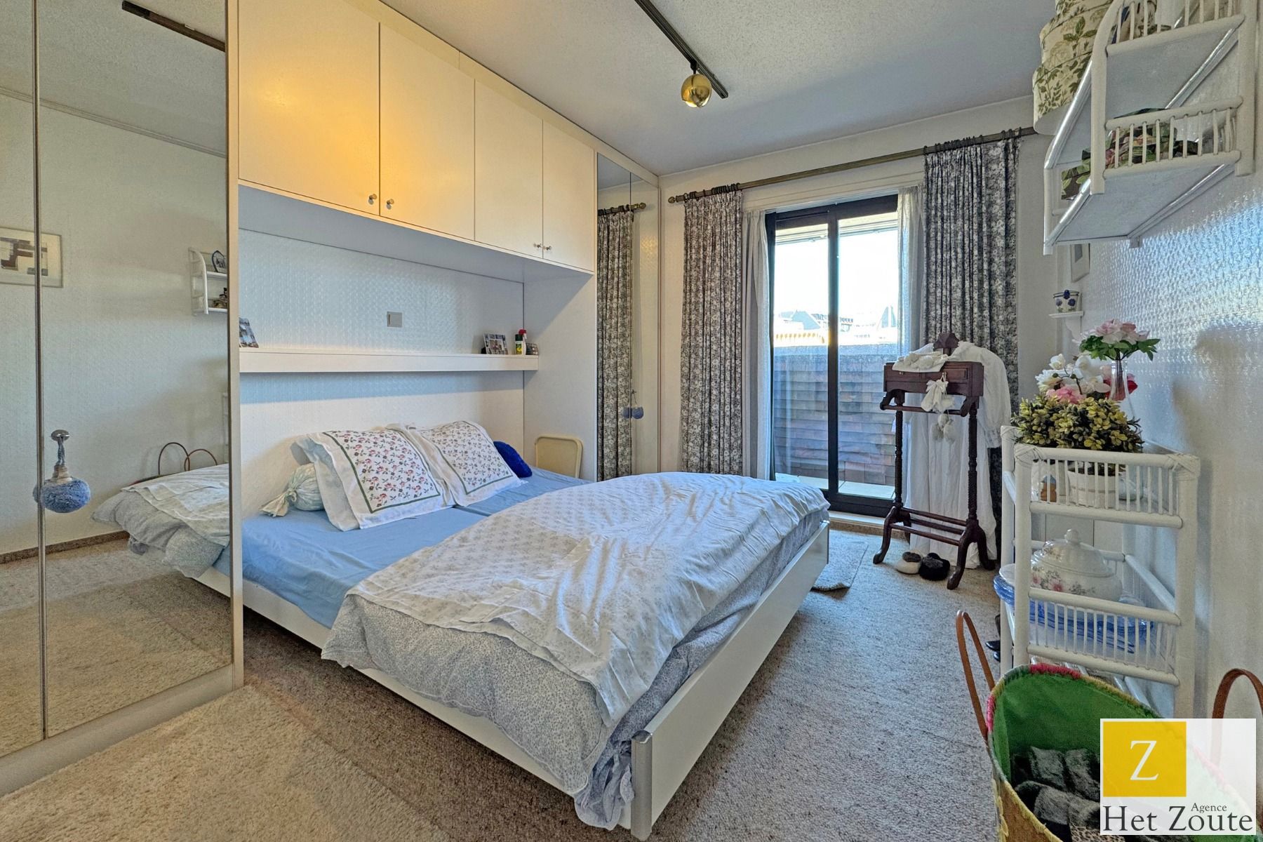Te renoveren appartement vlakbij Zeedijk incl. staanplaats foto 11